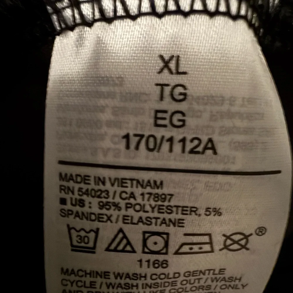 Old Navy Off-the-Shoulder Ruched Velvet Mini Dress Black Size XL NWT party - Picture 9 of 9